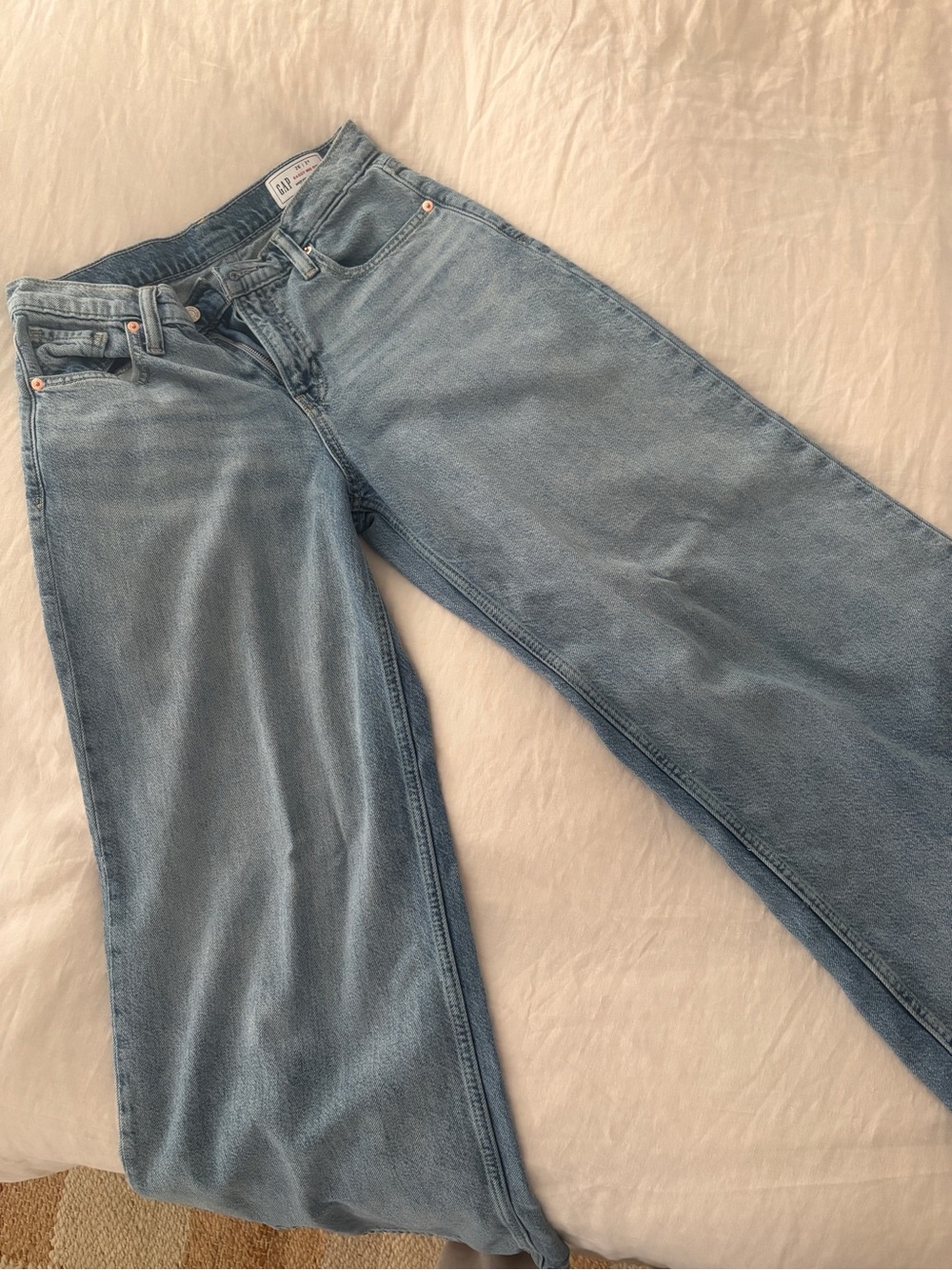 GAP Light Wash Baggy Mid Rise Jeans - Light Blue